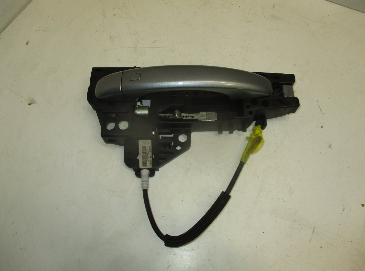 Audi A4 (B8) Door Handle Exterior Rear Right AUDI A4 / A4 ALLROAD (B8) (2007-2015) Door Hand...
