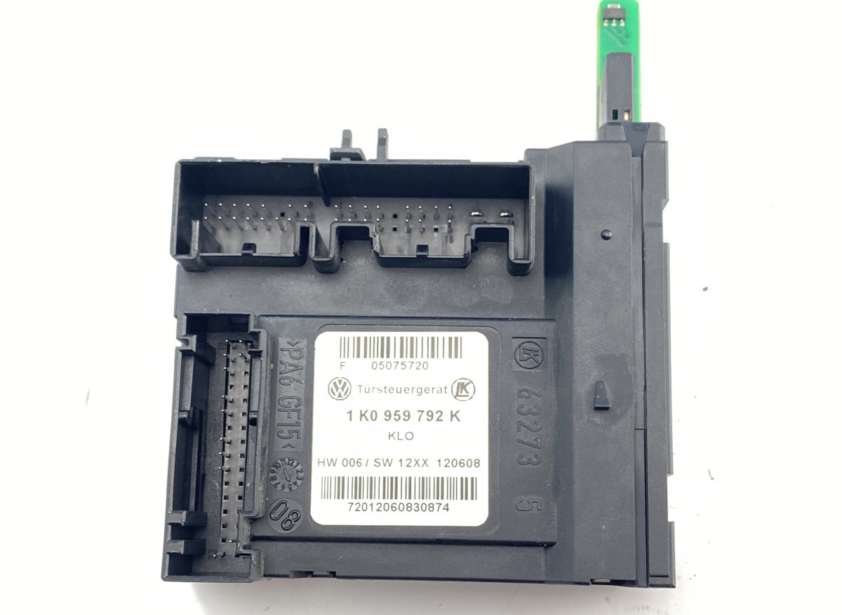 Volkswagen Tiguan Door control unit front right VW TIGUAN I (5N) (2007-2018) Door control unit ...