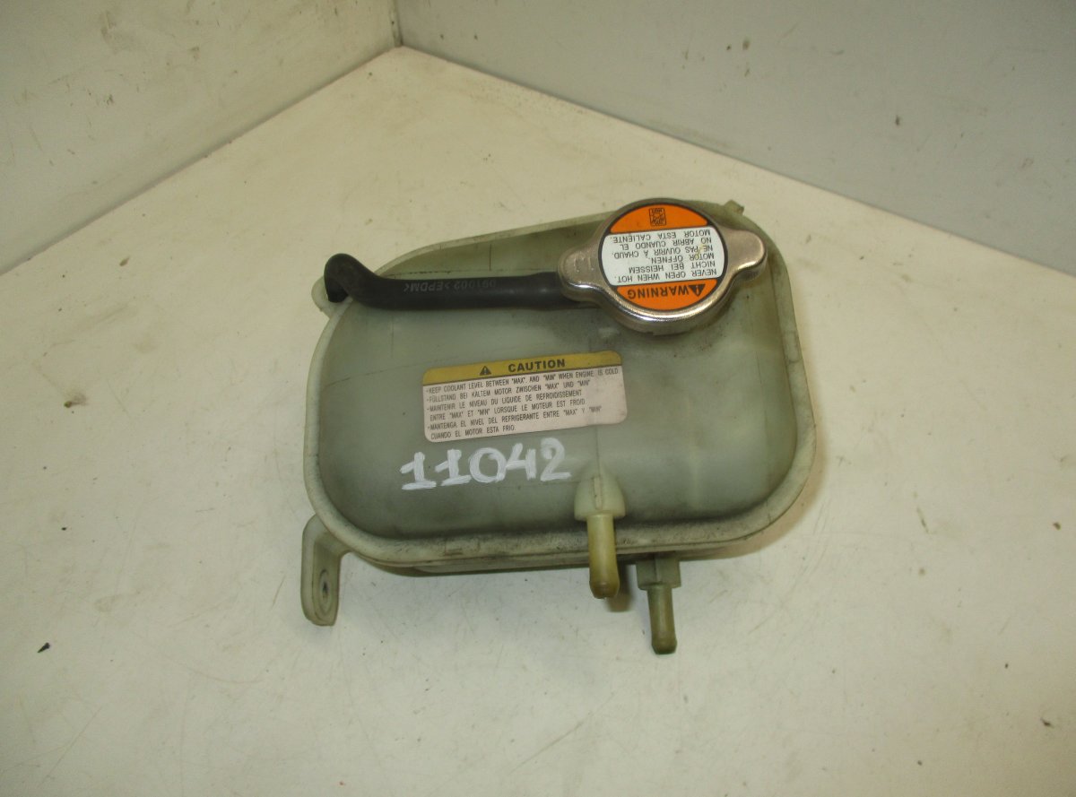 Hyundai i30 Expansion Tank HYUNDAI i30 I (FD) (2007-2012) Expansion Tank 2...