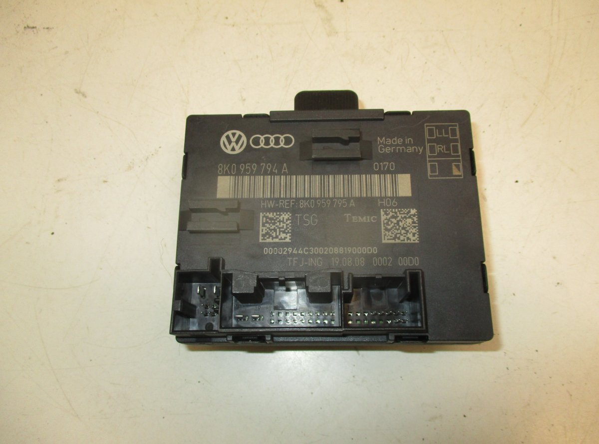 Audi A4 (B8) Door control unit rear right AUDI A4 / A4 ALLROAD (B8) (2007-2015) Door cont...