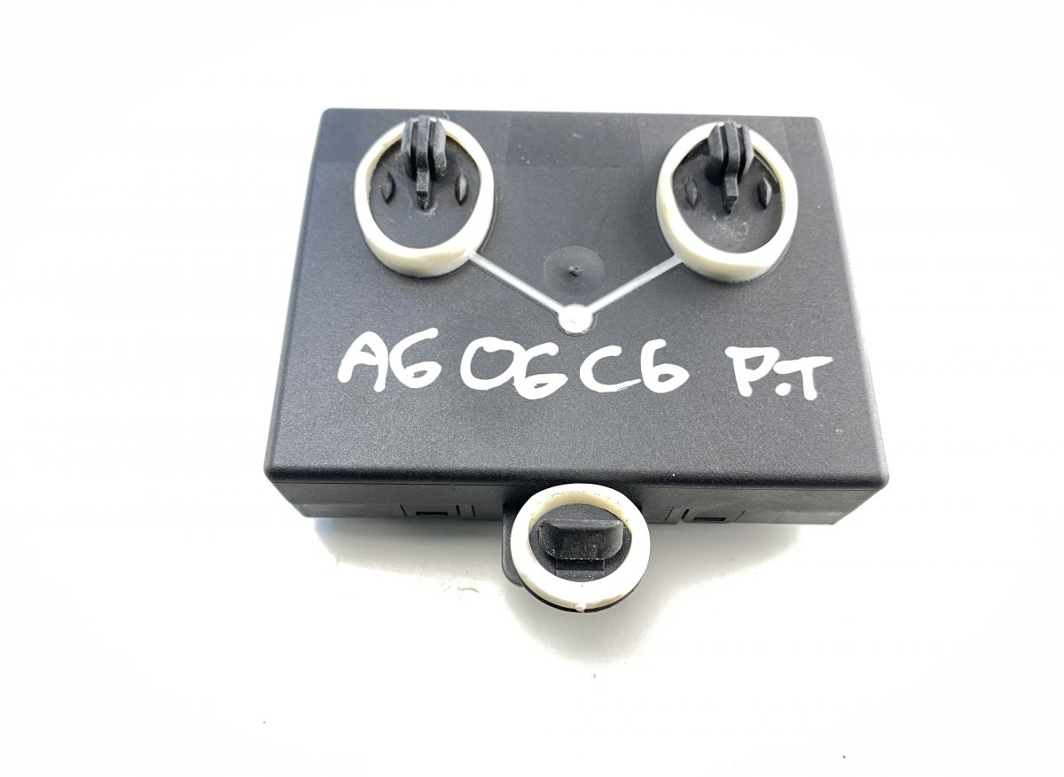Audi A6 (C6) Door control unit rear right AUDI A6 / A6 ALLROAD (C6, 4F) (2004-2011) Door ...