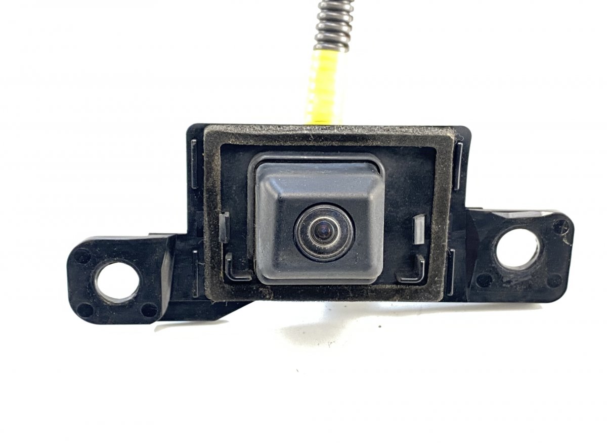 Reverse camera Brand/Model: TOYOTA HARRIER
Year: 2007
Engine: ...