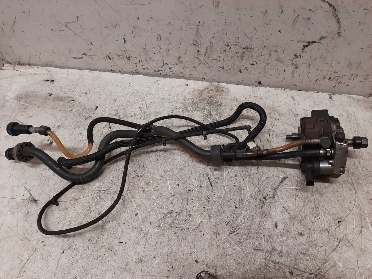 BMW 3 (E90 / E91 / E92 / E93) Fuel injection pump, diesel BMW 3 (E90, E91, E92, E93) (2005-2011) Fuel inj...
