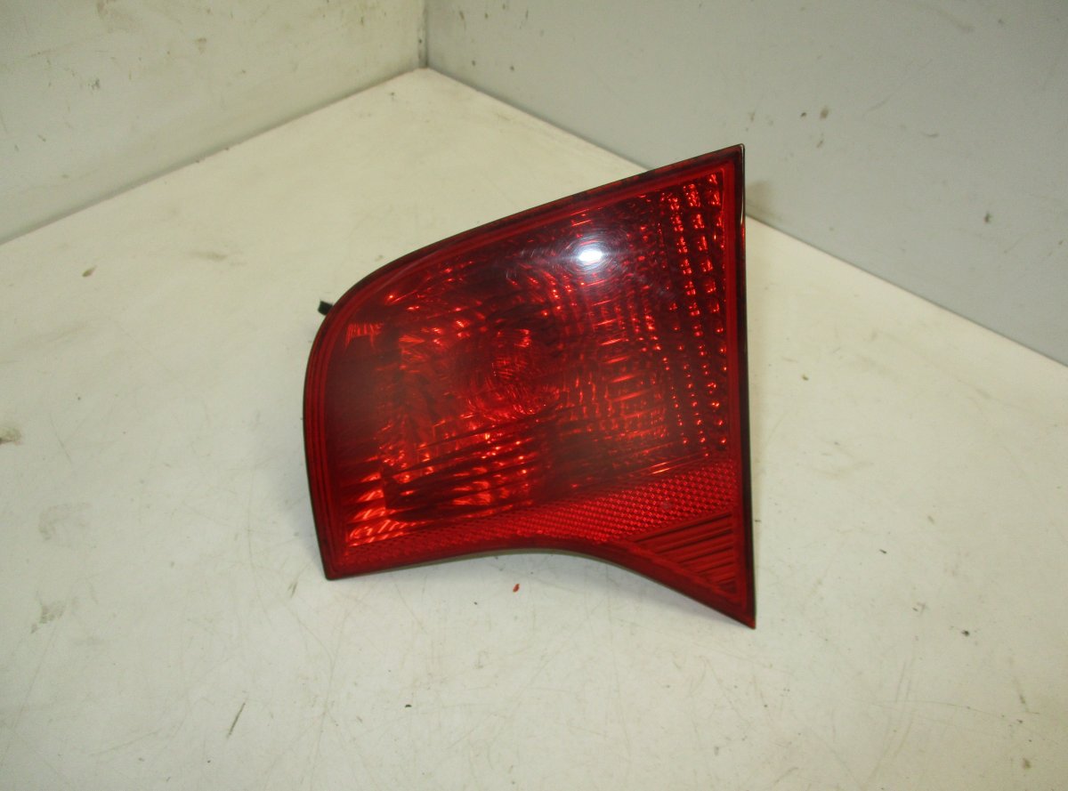 Audi A4 (B7) Inner tail light, right AUDI A4 (B7) (2004-2008) Inner tail light, righ...