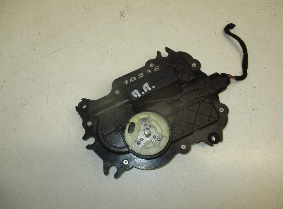 Audi A8 (D3) Central Locking Motor Front Right AUDI A8 (4E) (2002-2010) Central Locking Motor ...