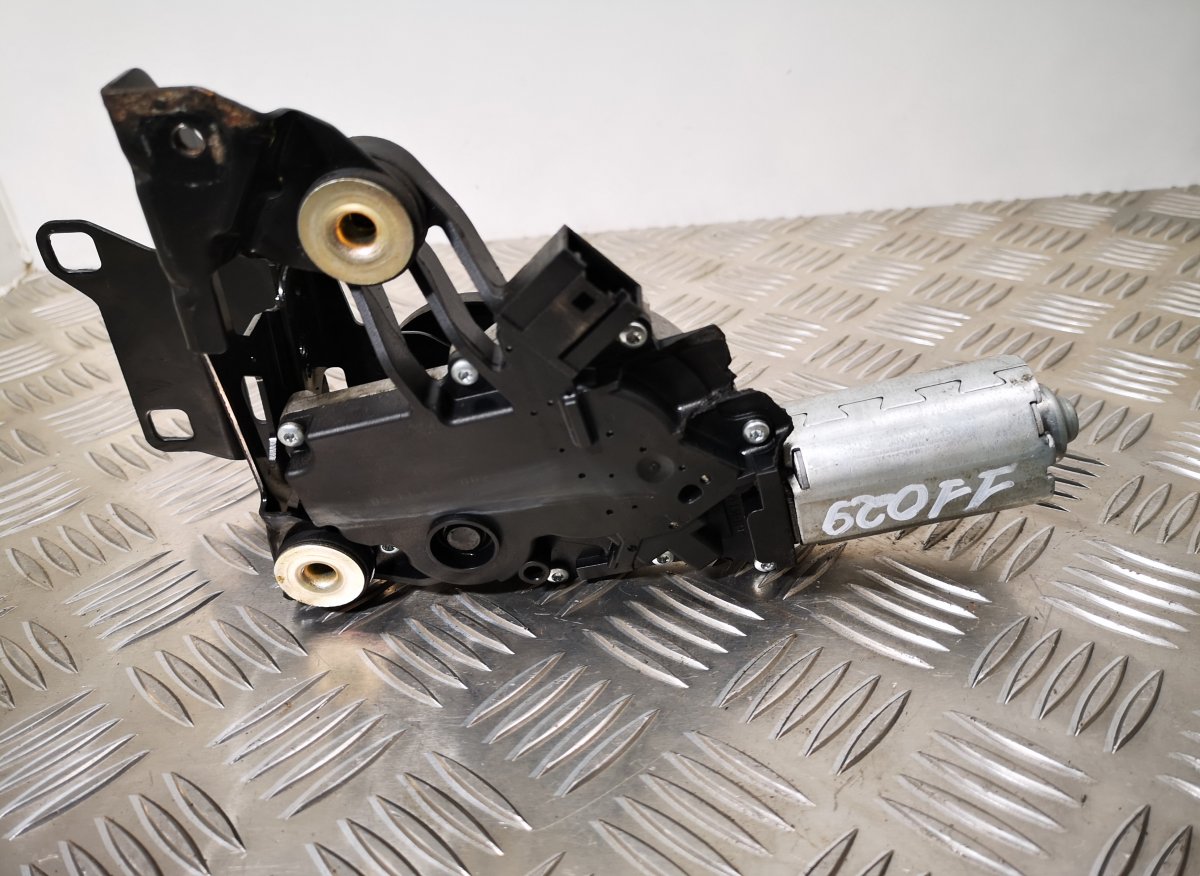 BMW 3 (E46) Wiper Motor bootlid / tailgate BMW 3 (E90, E91, E92, E93) (2005-2011) Wiper Mo...