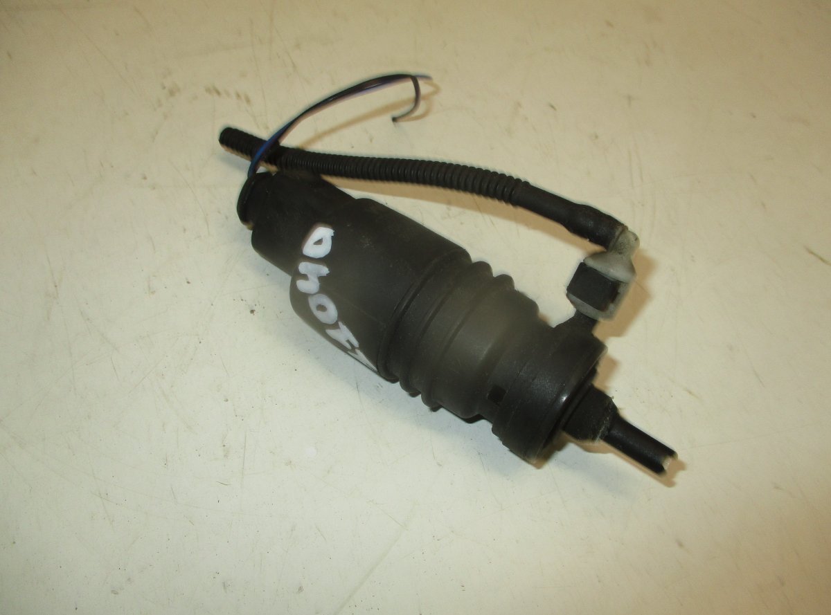 Audi A4 (B7) Washer pump Windscreen AUDI A4 (B7) (2004-2008) Washer pump Windscreen...