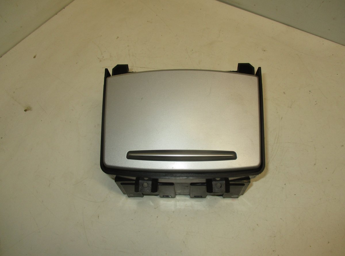 Audi A6 (C6) Cup Holder Front AUDI A6 / A6 ALLROAD (C6, 4F) (2004-2011) Cup H...
