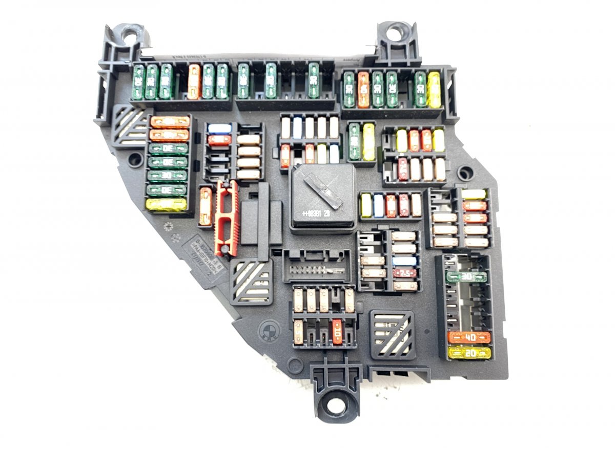 BMW 7 (F01 / F02 / F03 / F04) Fuse box BMW 7 (F01, F02) (2008-2016) Fuse box 915132203...