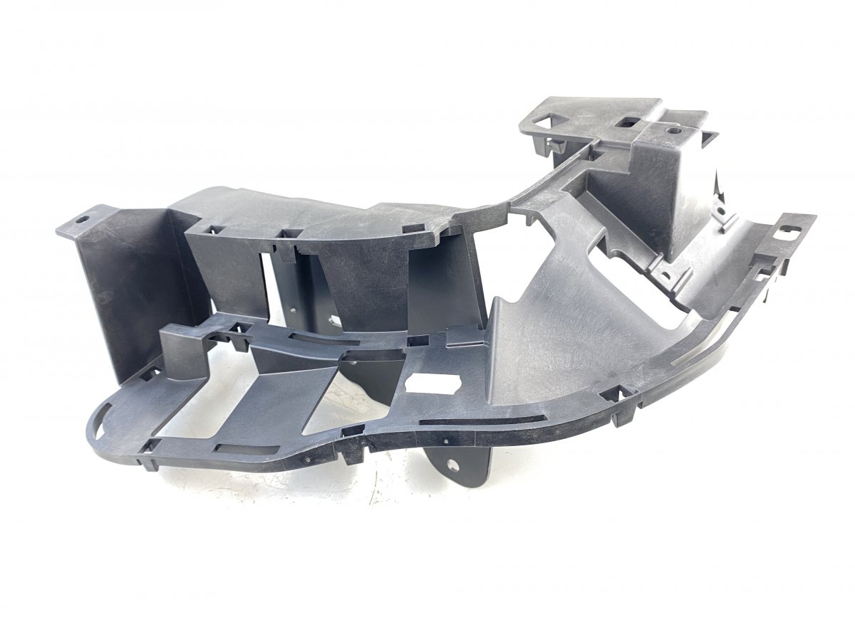 Peugeot Expert / Traveller Rear bumper Carrier holder on fender left PEUGEOT EXPERT / TRAVELLER (2016-) Rear bumper ...
