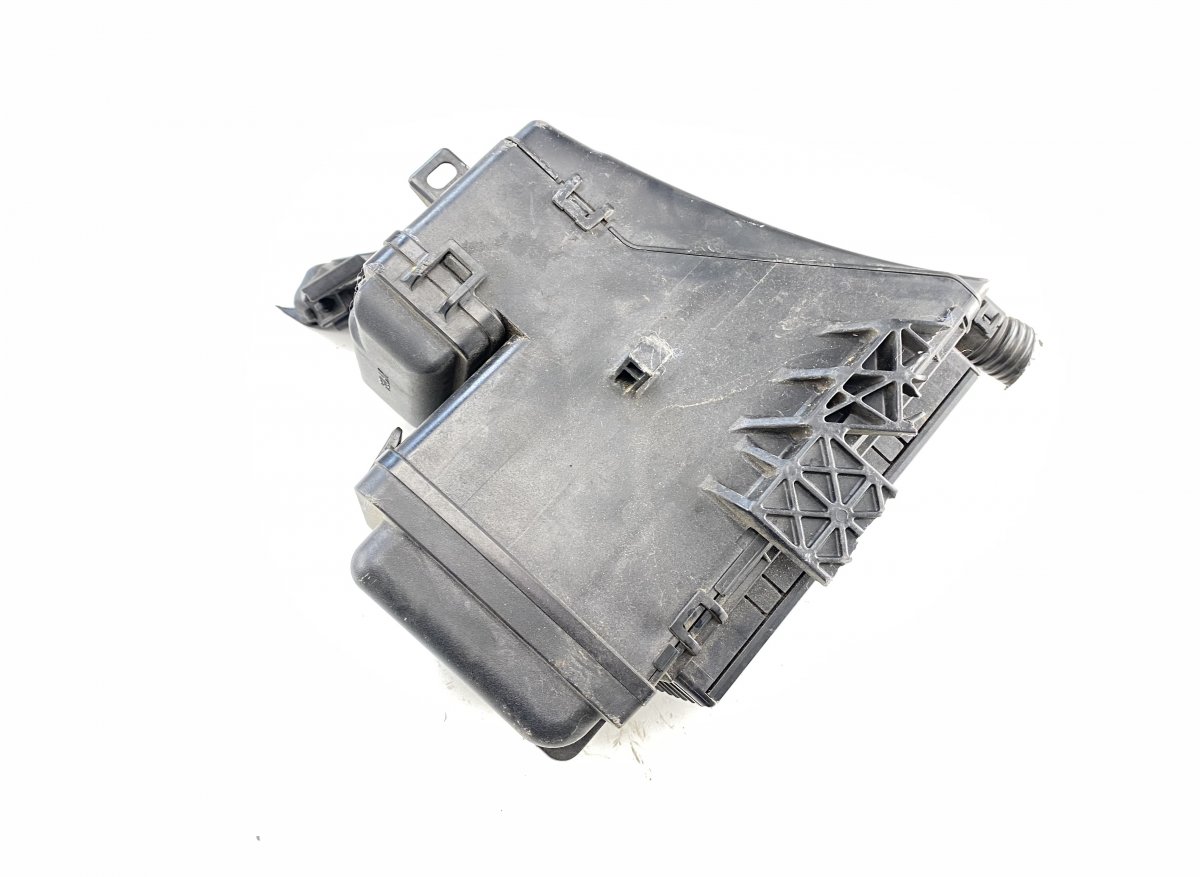 Fuse box