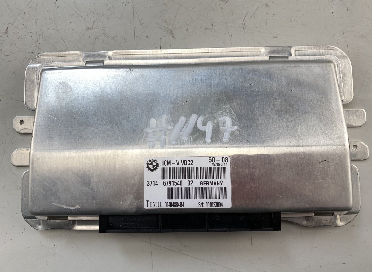 BMW 7 (F01 / F02 / F03 / F04) Suspension Control Unit BMW 7 (F01, F02) (2008-2016) Suspension Control...