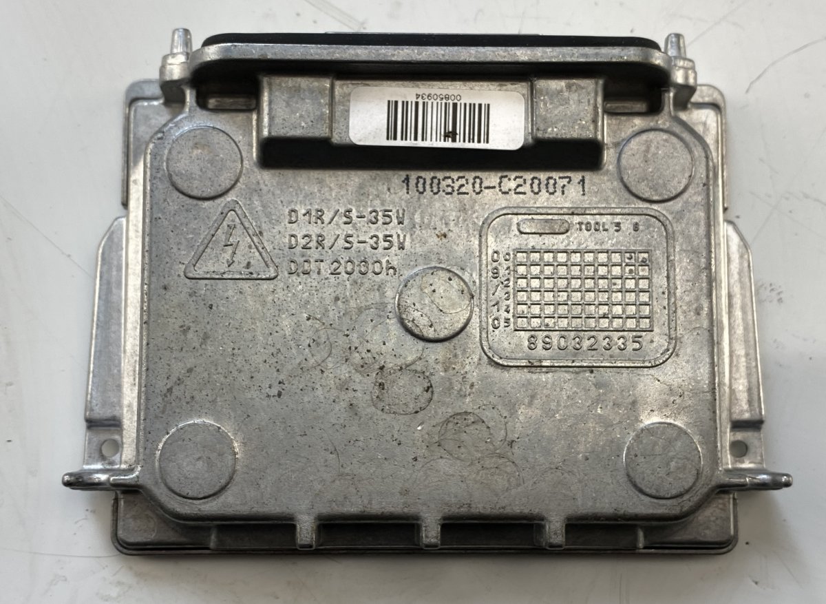 Peugeot 3008 Xenon control unit right PEUGEOT 3008 I (T84) (2009-2016) Xenon control ...