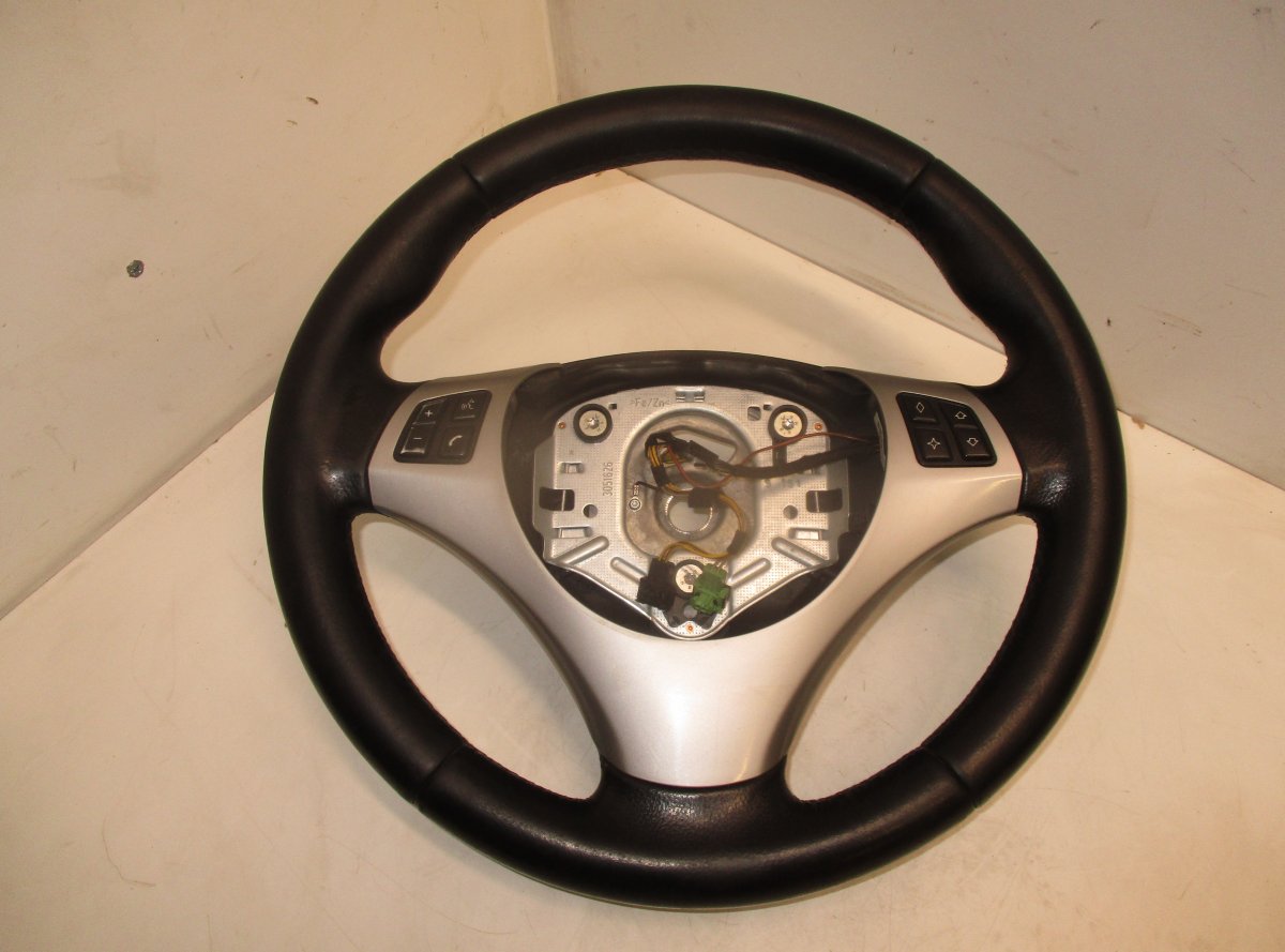 BMW 3 (E46) steering wheel BMW 3 (E90, E91, E92, E93) (2005-2011) Steering...