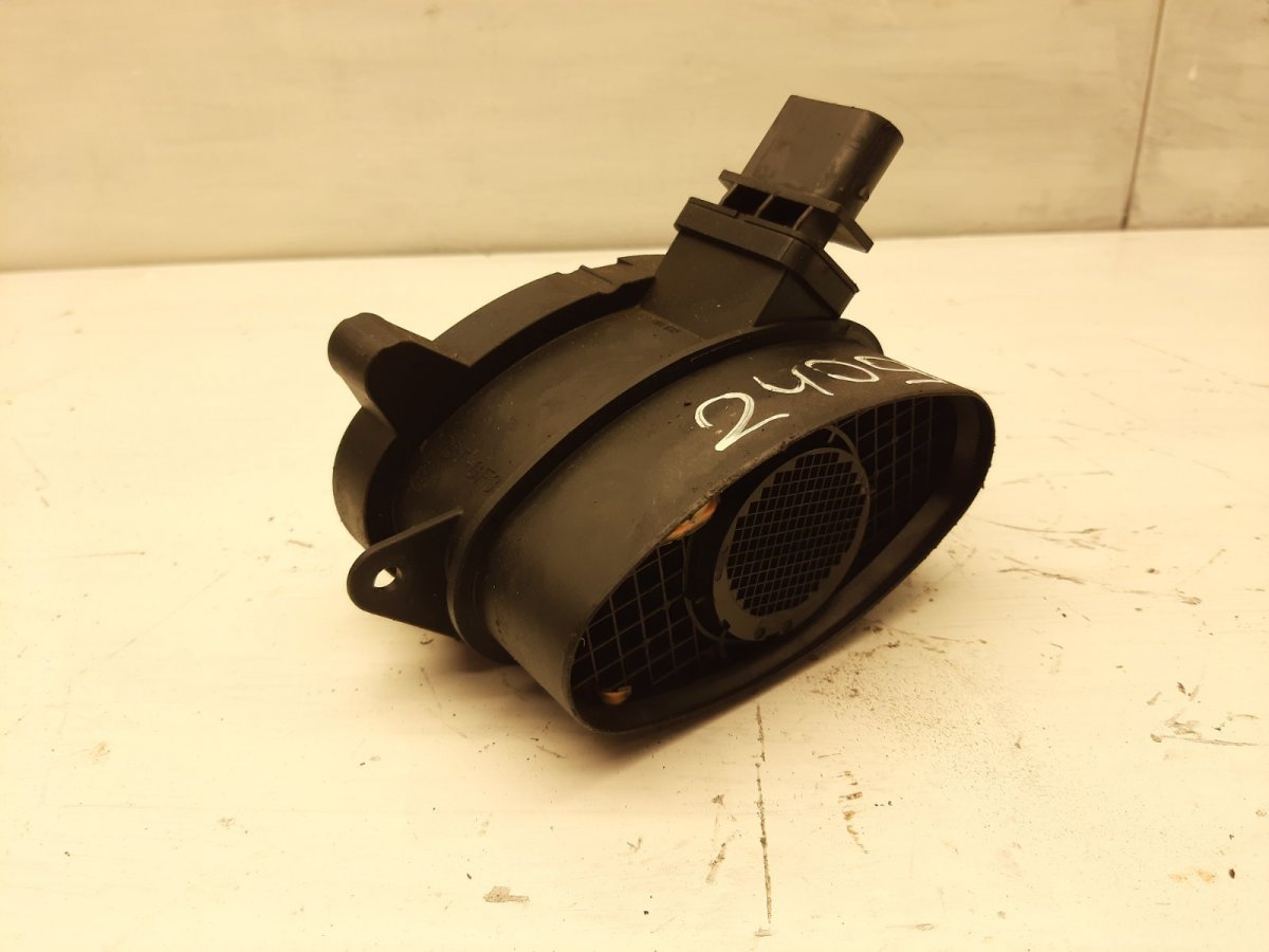 BMW 3 (E90 / E91 / E92 / E93) Mass Air-Flow Sensor BMW 3 (E90, E91, E92, E93) (2005-2011) Mass Air...