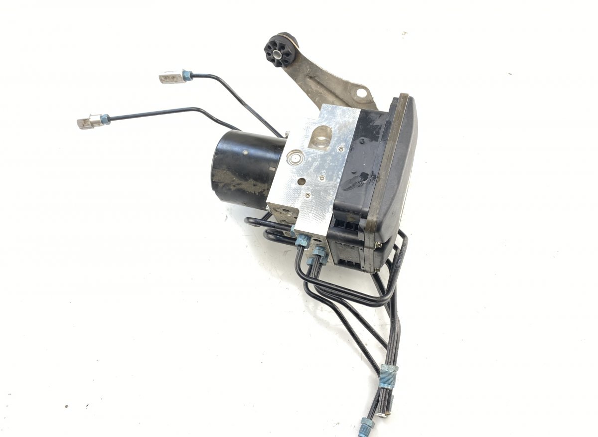 BMW 7 (F01 / F02 / F03 / F04) ABS hydraulic unit / pump BMW 7 (F01, F02) (2008-2016) ABS hydraulic unit...