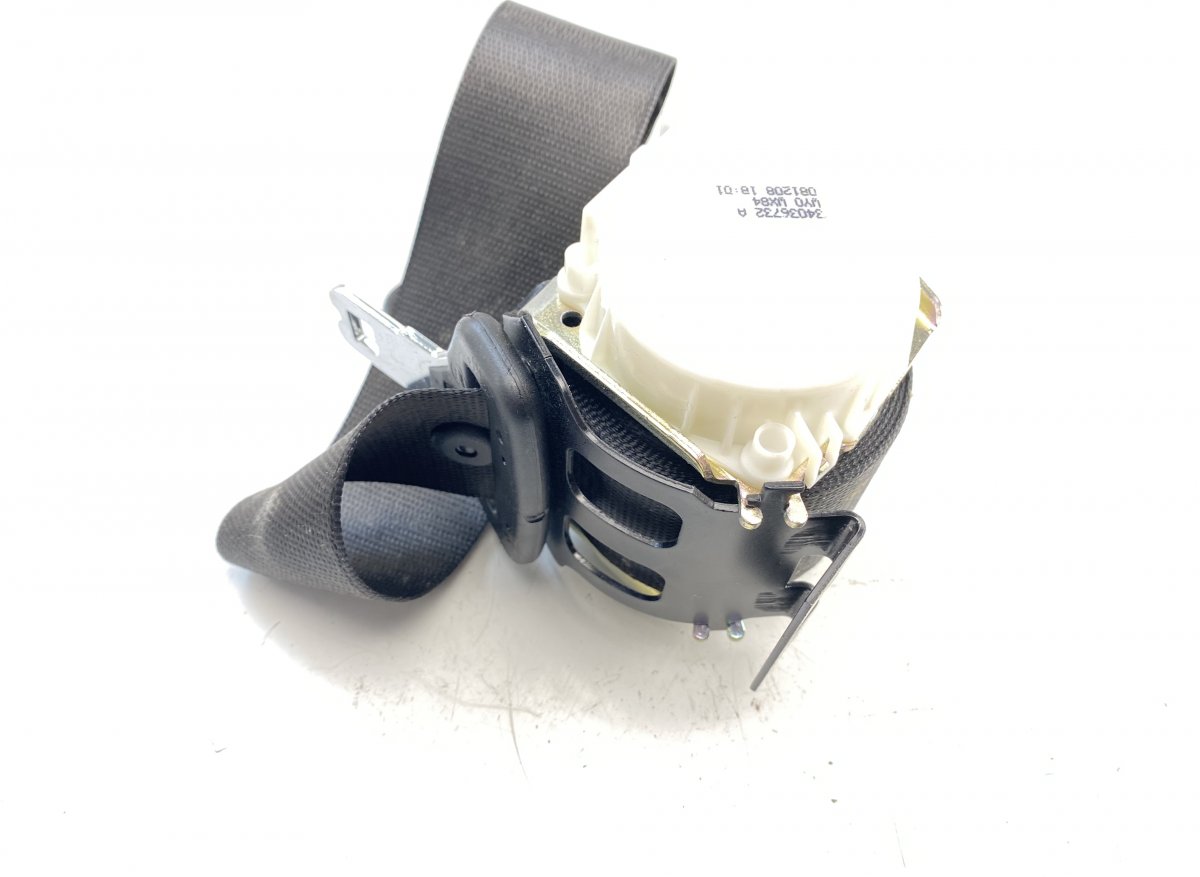BMW 7 (F01 / F02 / F03 / F04) Seat Belt Rear Center