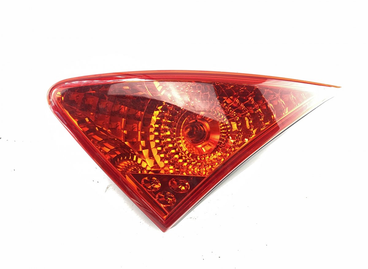 Peugeot 3008 Inner tail light, right PEUGEOT 3008 I (T84) (2009-2016) Inner tail lig...