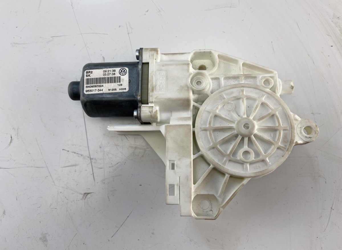 Volkswagen Tiguan Window Regulator Motor Front Right VW TIGUAN I (5N) (2007-2018) Window Regulator M...