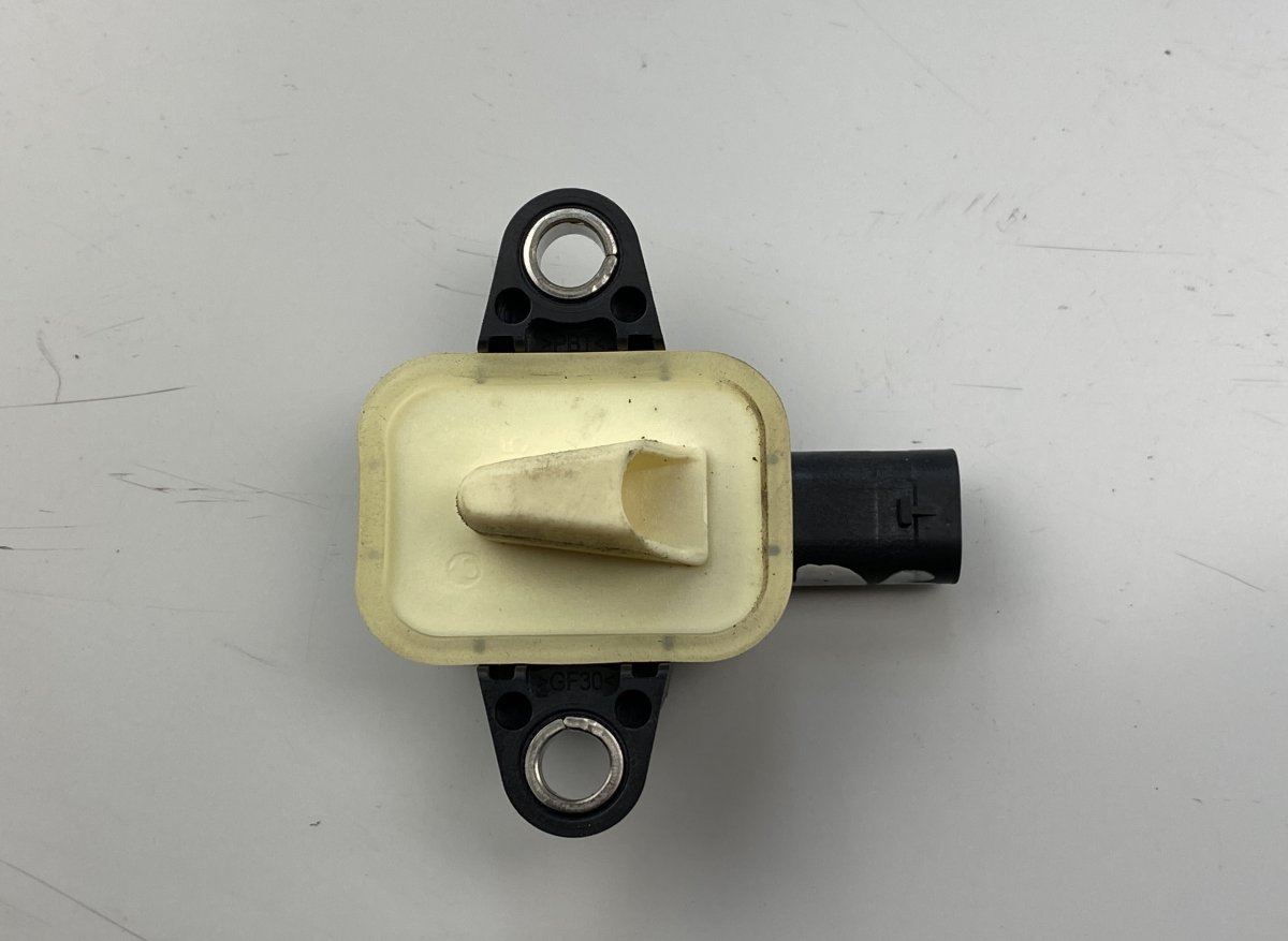 Audi A6 (C7) Airbag crash sensor, right AUDI A6 / A6 ALLROAD (C7, 4G) (2010-2018) Airba...