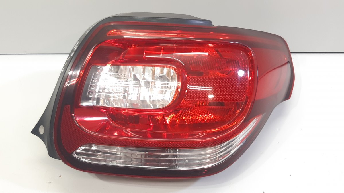 Citroen DS3 Right Rear Light Right rear light — CITROËN DS3 (2009-2015) — 96...