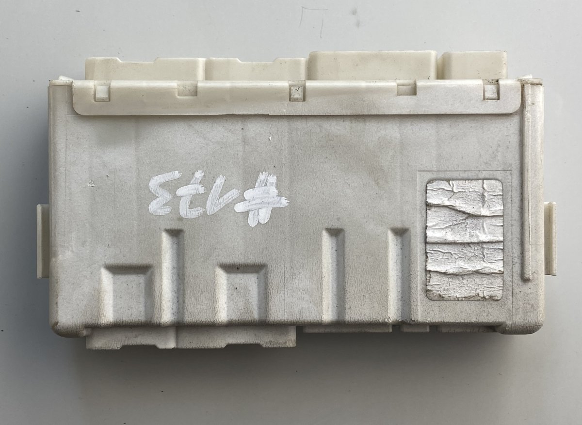 Toyota iQ Fuse box TOYOTA iQ (AJ10) (2009-2015) Fuse box

Generati...