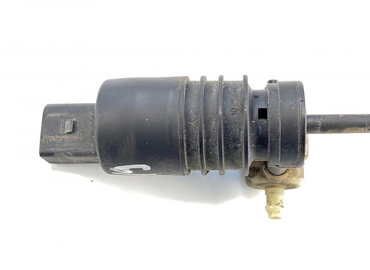 Volkswagen Passat Washer pump Windscreen VW PASSAT B6 (3C) (2005-2010) Washer pump Winds...