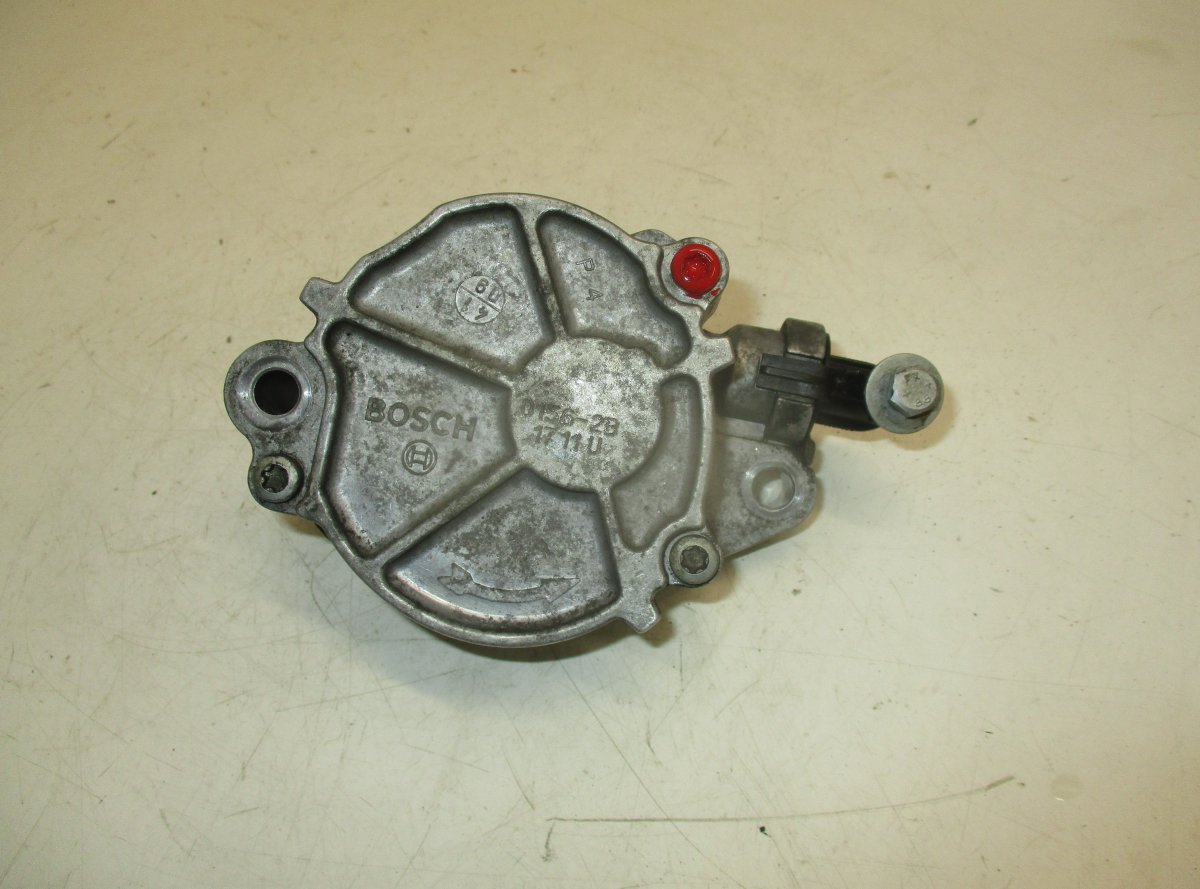 Volvo C30 Vacuum Pump, engine VOLVO S40 / V50 / C30 / C70 (MS, MW) (2004-2012...