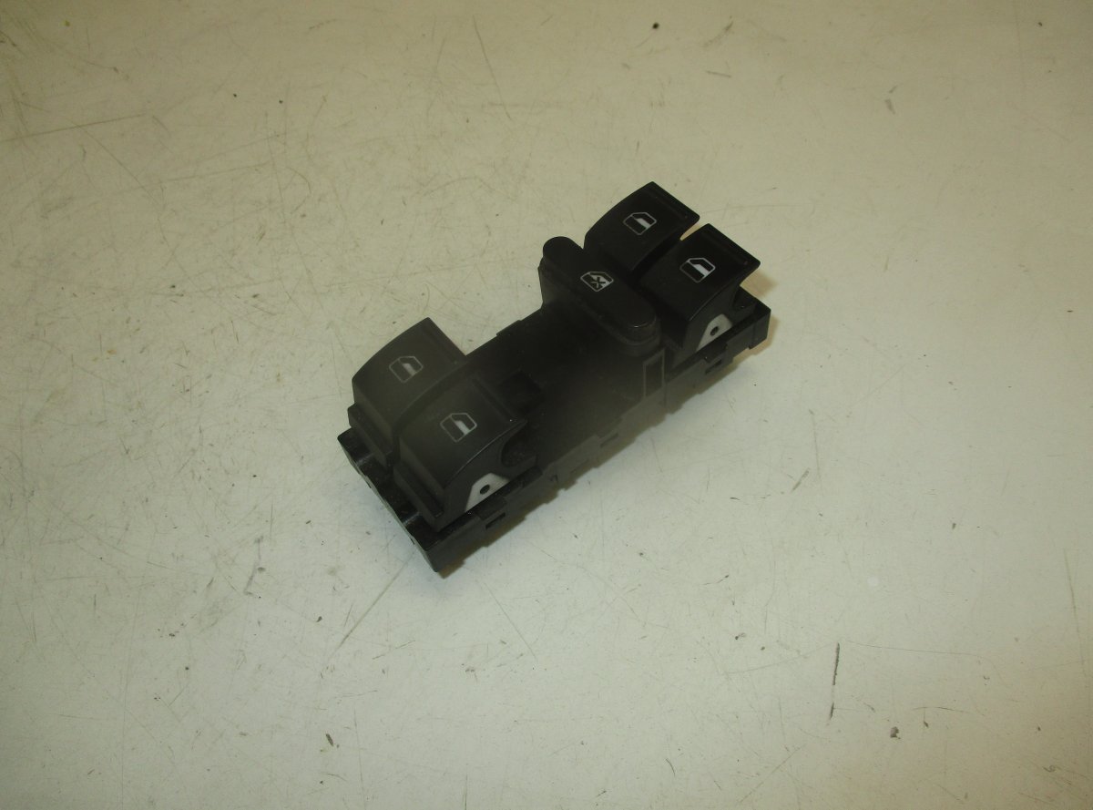 Volkswagen Passat (B7) Main windows switch