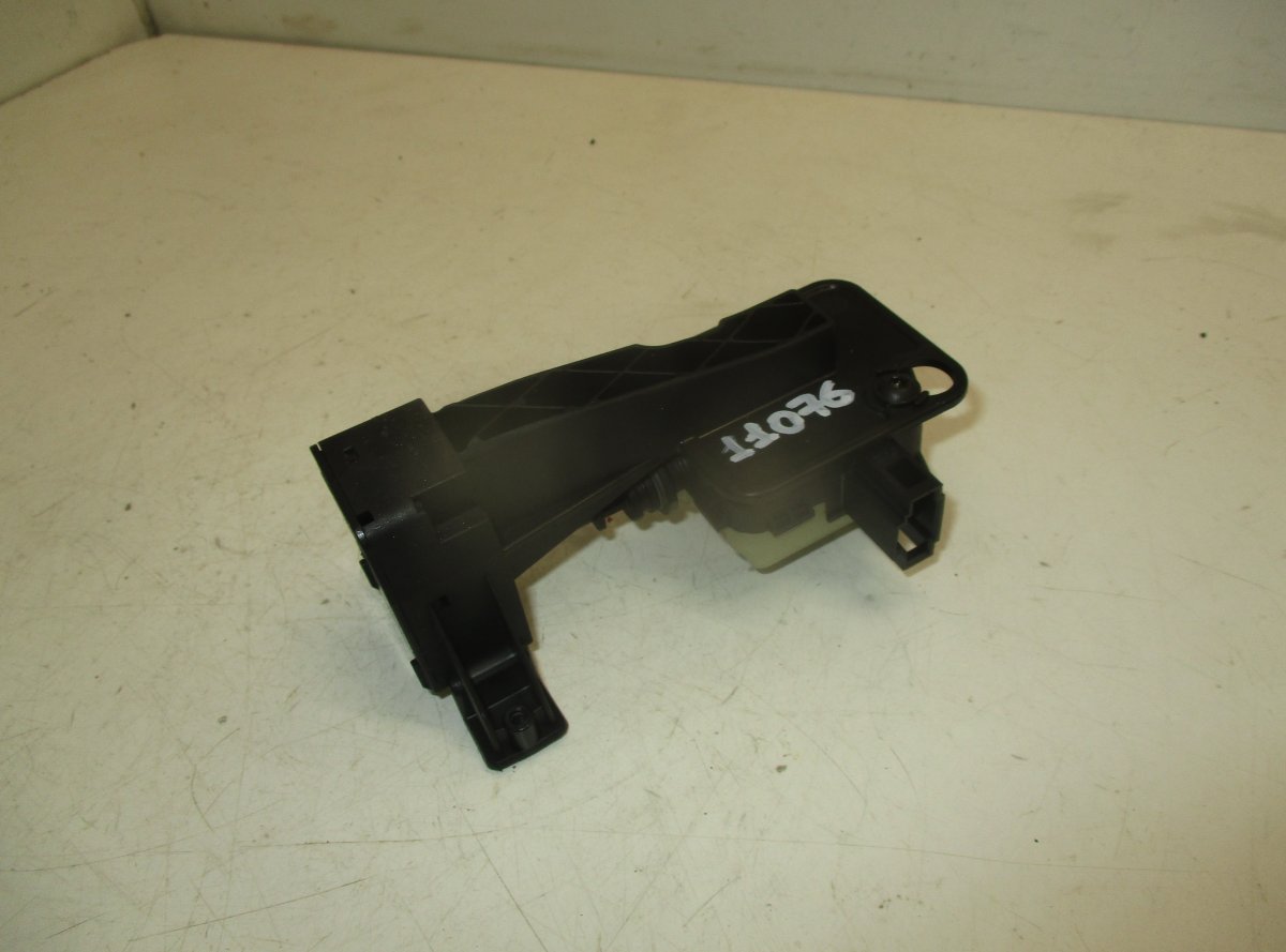 Mercedes-Benz A (W169) Central locking motor Fuel Flap MERCEDES-BENZ S-CLASS (W221) (2005-2013) Centra...