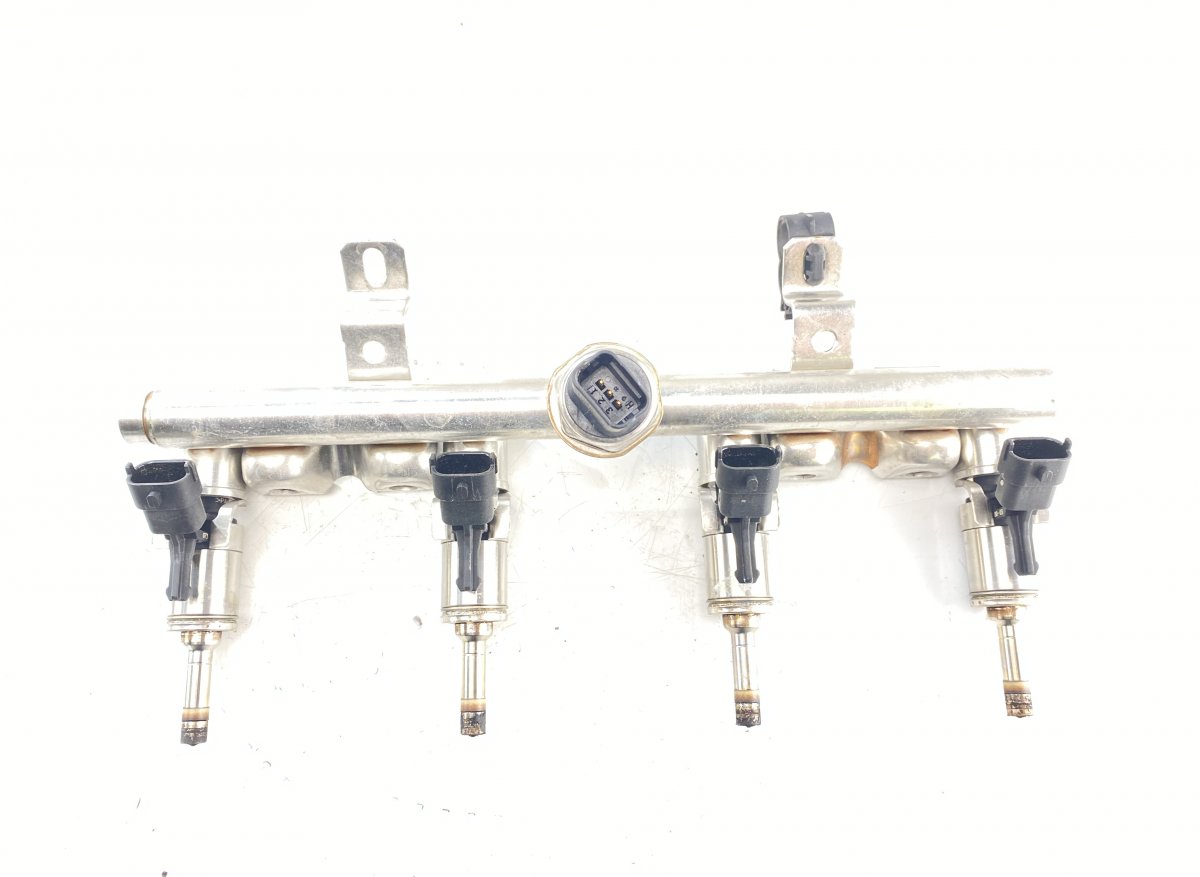 Peugeot 3008 Fuel Distributor / fuel rail PEUGEOT 3008 I (T84) (2009-2016) Fuel Distribut...