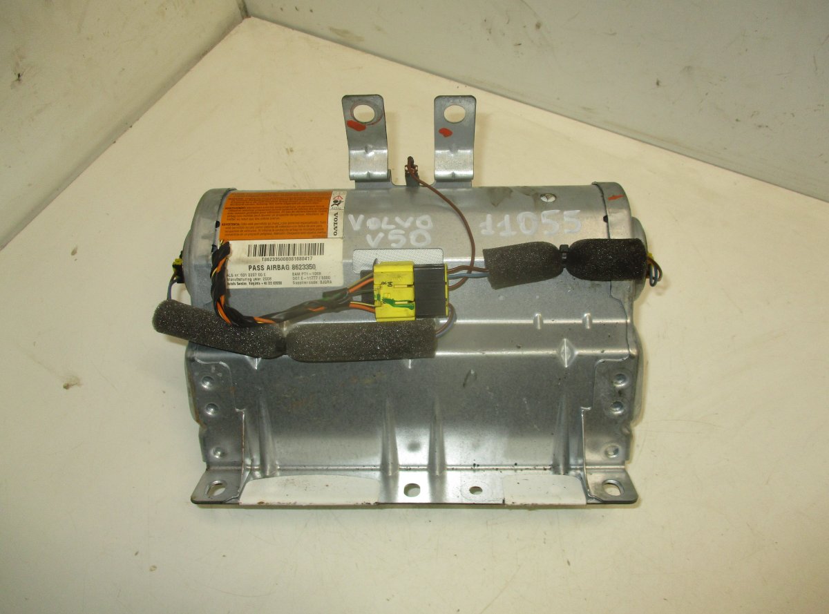 Volvo C30 matkustajan etuturvatyyny VOLVO S40 / V50 / C30 / C70 (MS, MW) (2004-2012...