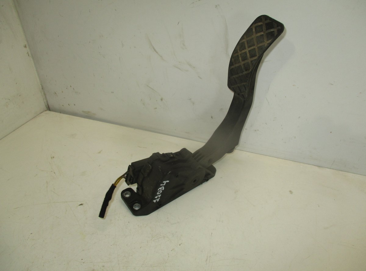 Audi A6 (C5) Accelerator Pedal AUDI A6 / A6 ALLROAD (C6, 4F) (2004-2011) Accel...