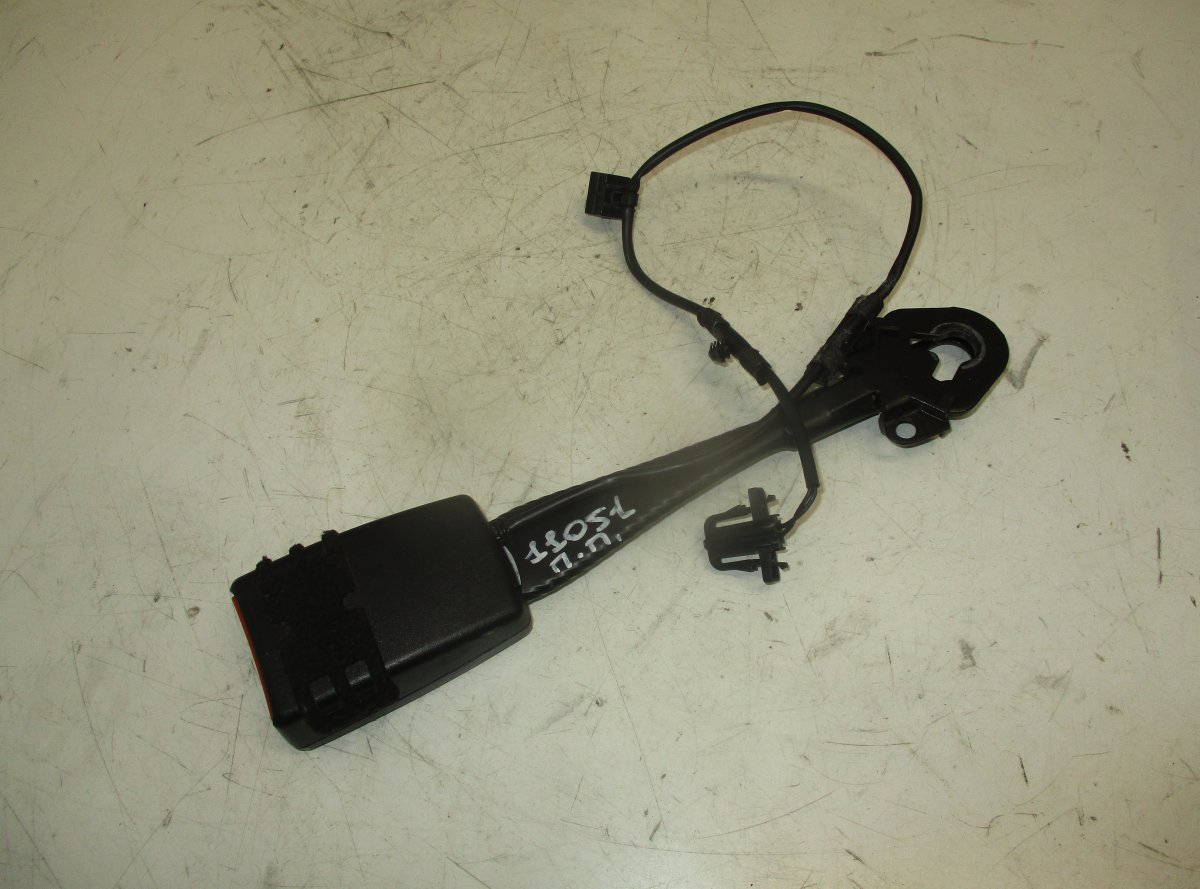 Audi A4 (B8) Seat belt buckle — front right Seat belt buckle — front right — AUDI A4 / A4 A...