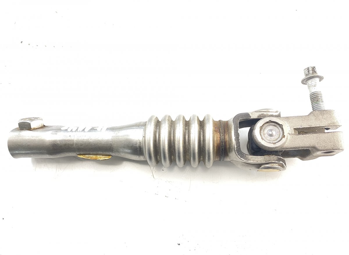 BMW 7 (F01 / F02 / F03 / F04) рулевой кардан BMW 7 (F01, F02) (2008-2016) Steering Shaft 679...
