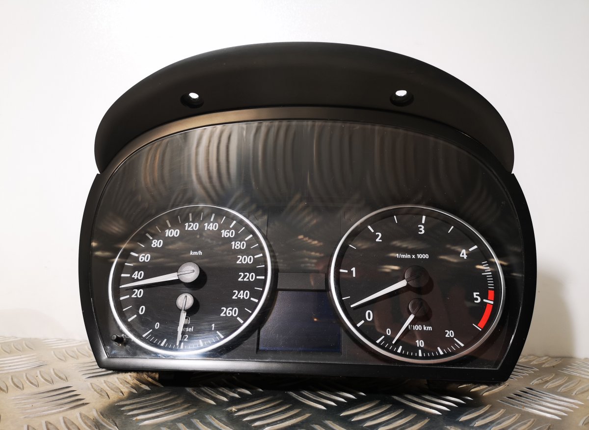 BMW 3 (E46) приборы BMW 3 (E90, E91, E92, E93) (2005-2011) Instrume...