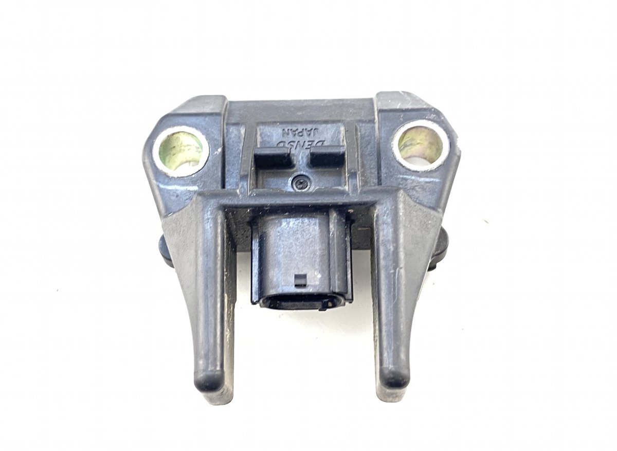 Lexus GS Airbag crash sensor, right LEXUS GS III (2005-2011) Airbag crash sensor, r...