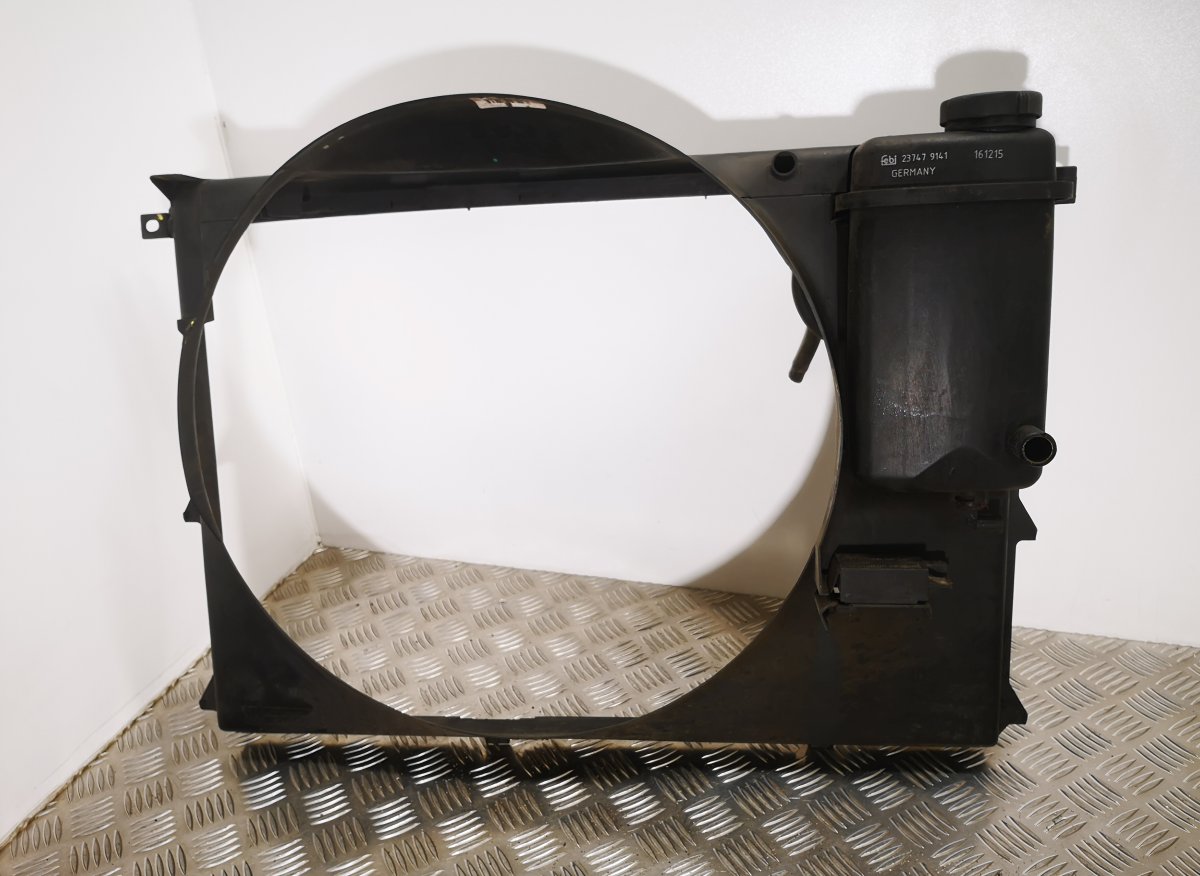 BMW 5 (E39)  Вентилятор палата BMW 5 (E39) (1995-2004) Cooling Fan Cowl 170289...