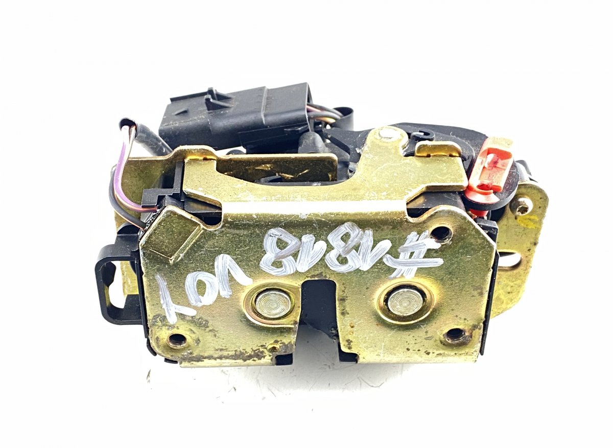 Chrysler Voyager / Town & Country Bootlid / tailgate lock CHRYSLER VOYAGER IV (RG, RS) (2000-2008) Bootli...