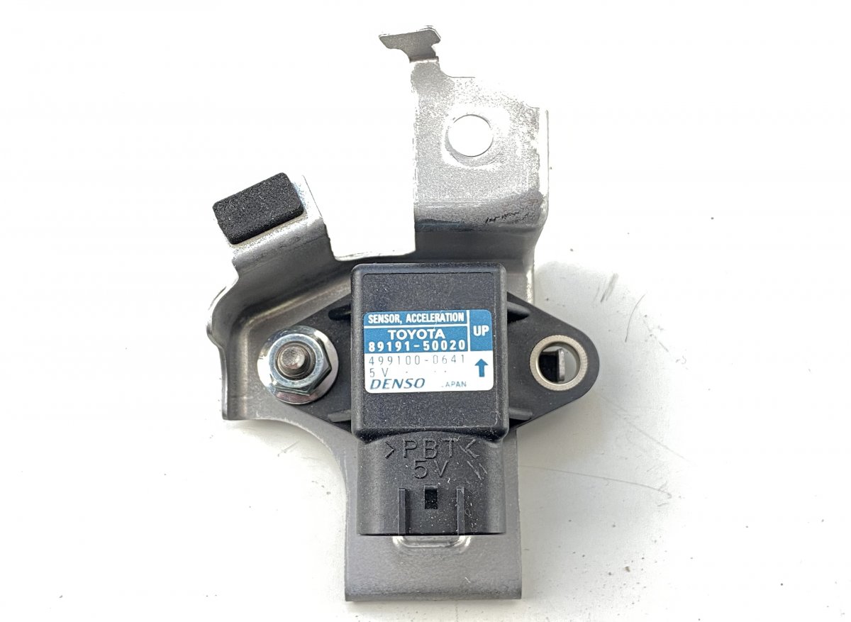 Lexus GS Yaw rate / kiertonopeus tunnistin LEXUS GS III (2005-2011) YAW rate sensor 89191-...