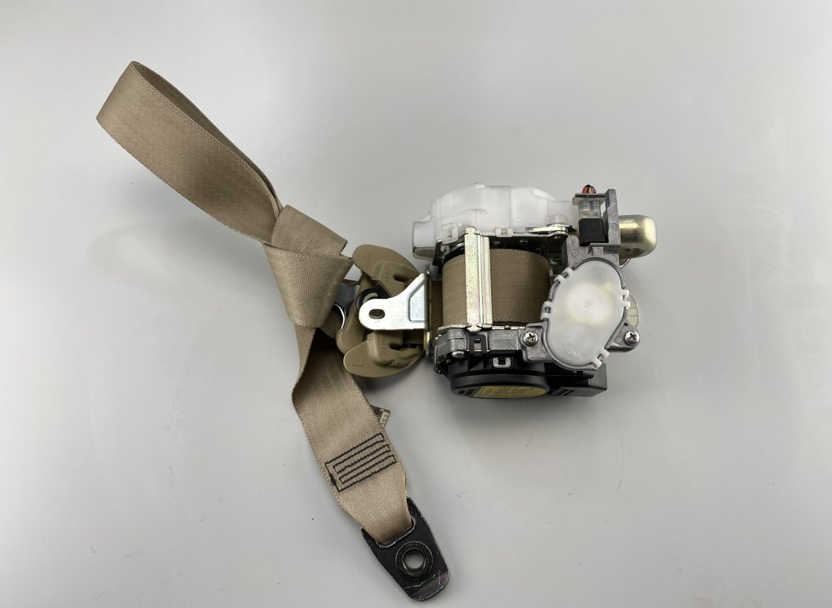 Lexus GS Seat belt — front left Seat belt — front left — LEXUS GS III (2005-201...