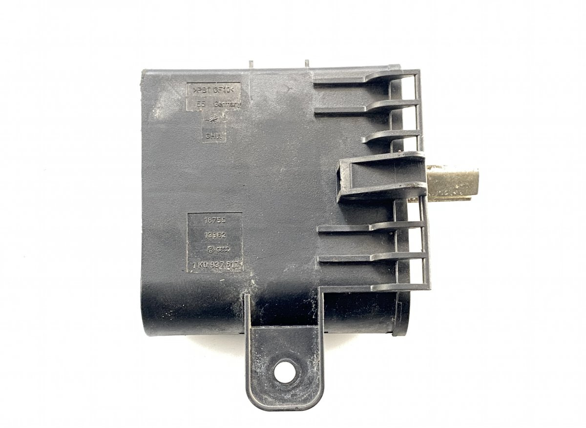 Volkswagen Passat Battery / parts, other