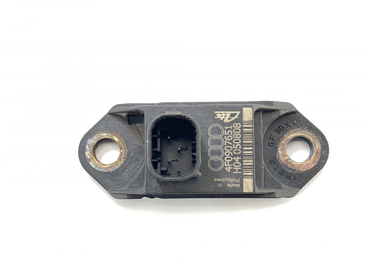 Volkswagen Passat Side Crash Sensor left VW PASSAT B6 (3C) (2005-2010) Side Crash Sensor...