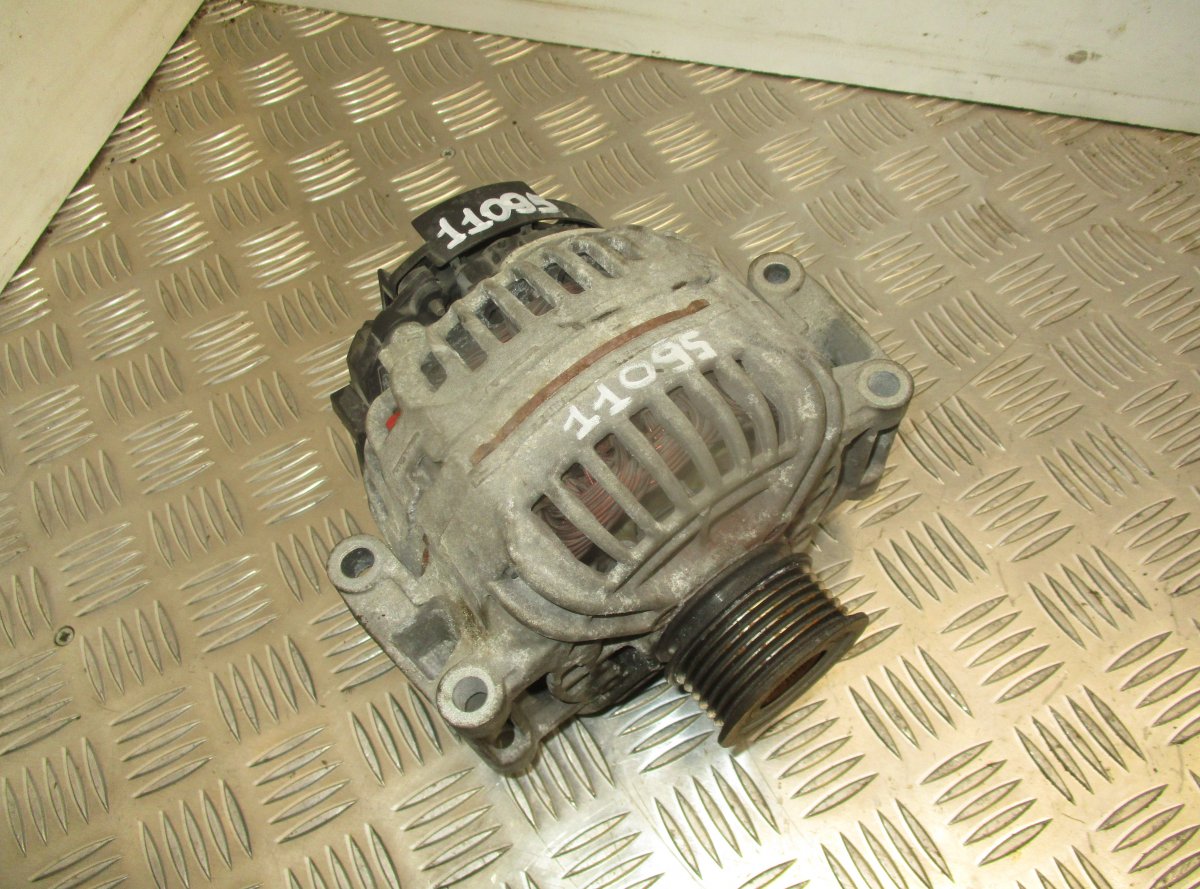 Audi A4 (B6) Alternator Alternator — AUDI A4 (B6) (2000-2004) — 06B9030...