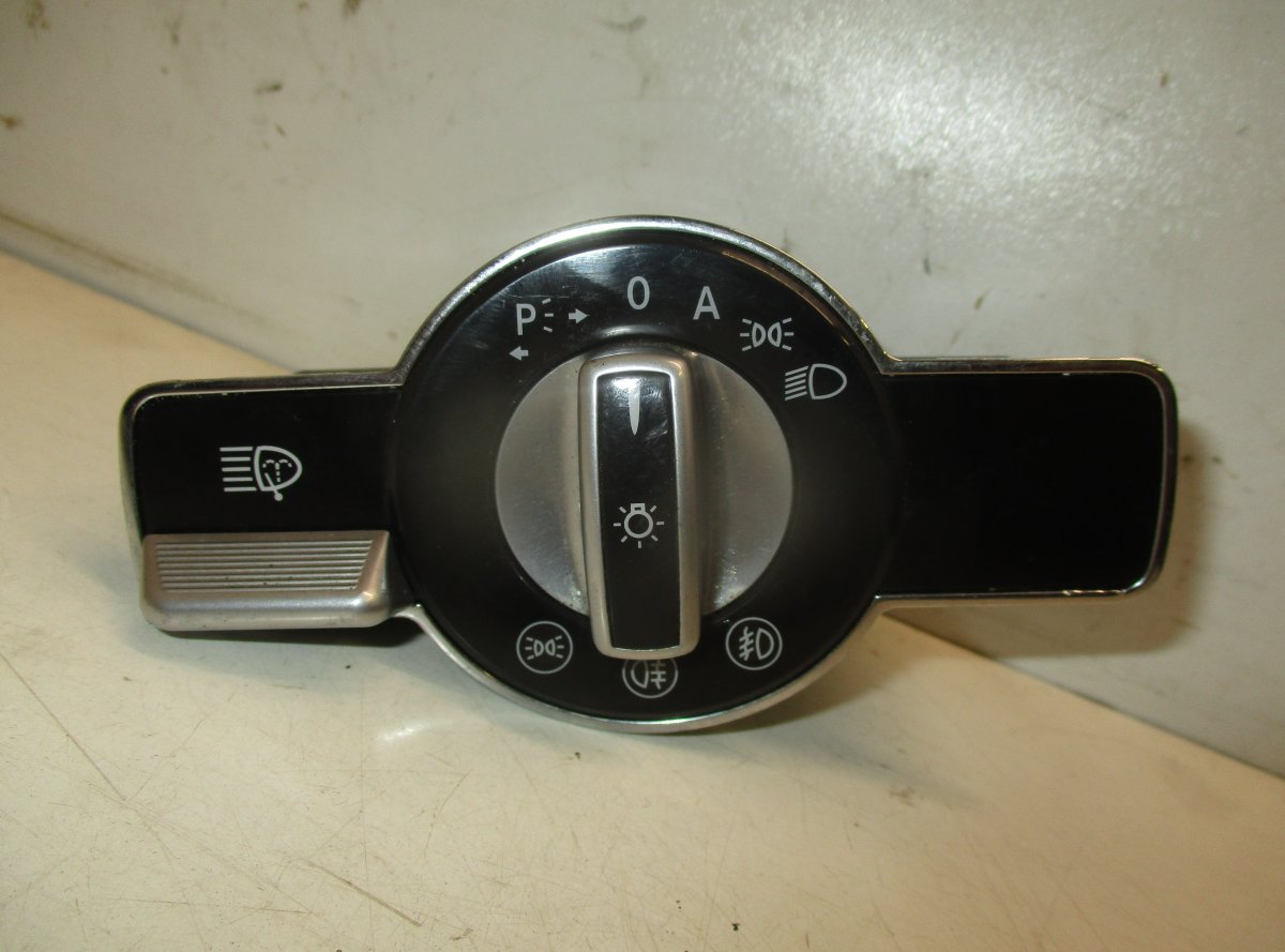 Mercedes-Benz A (W169) Headlight Switch