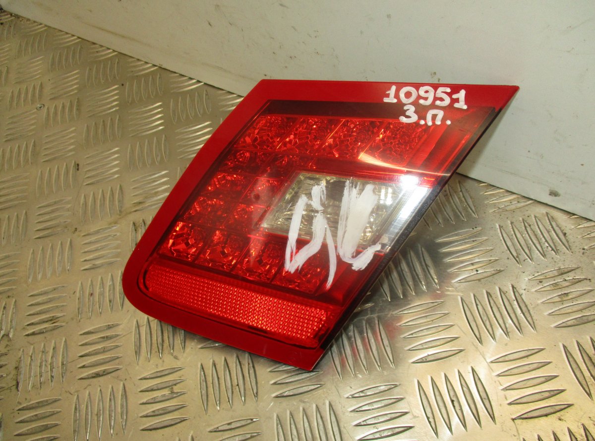 Mercedes-Benz A (W169) Inner tail light, right MERCEDES-BENZ E-CLASS (W212) (2009-2016) Inner ...