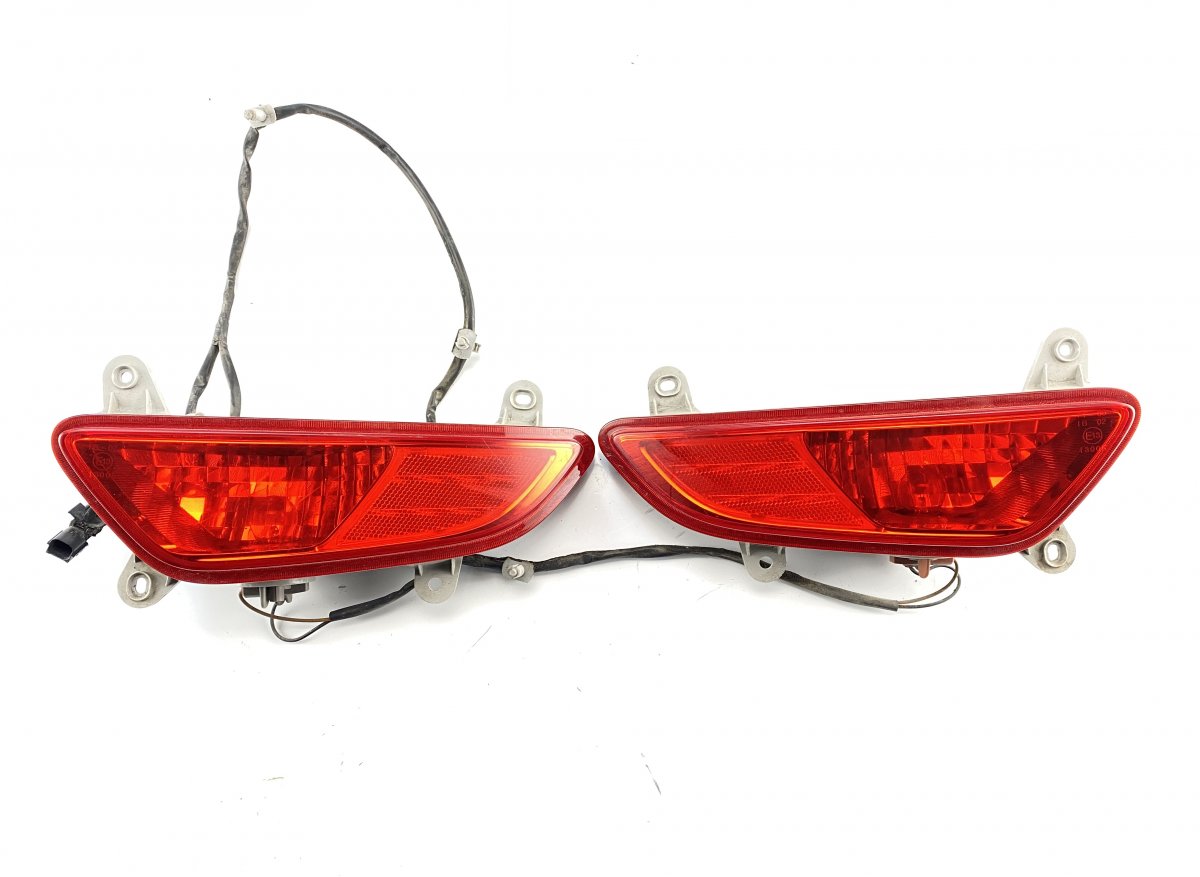 Hyundai ix20 Extra light / reflector in rear bumper right HYUNDAI ix20 (JC) (2010-2019) Extra light / ref...
