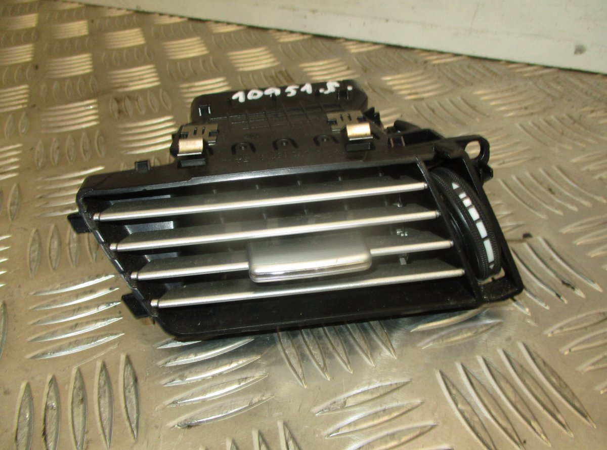 Mercedes-Benz A (W169) Air Vent front left MERCEDES-BENZ E-CLASS (W212) (2009-2016) Air Ve...
