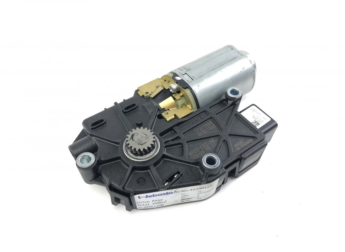 Nissan Qashqai Sunroof Motor