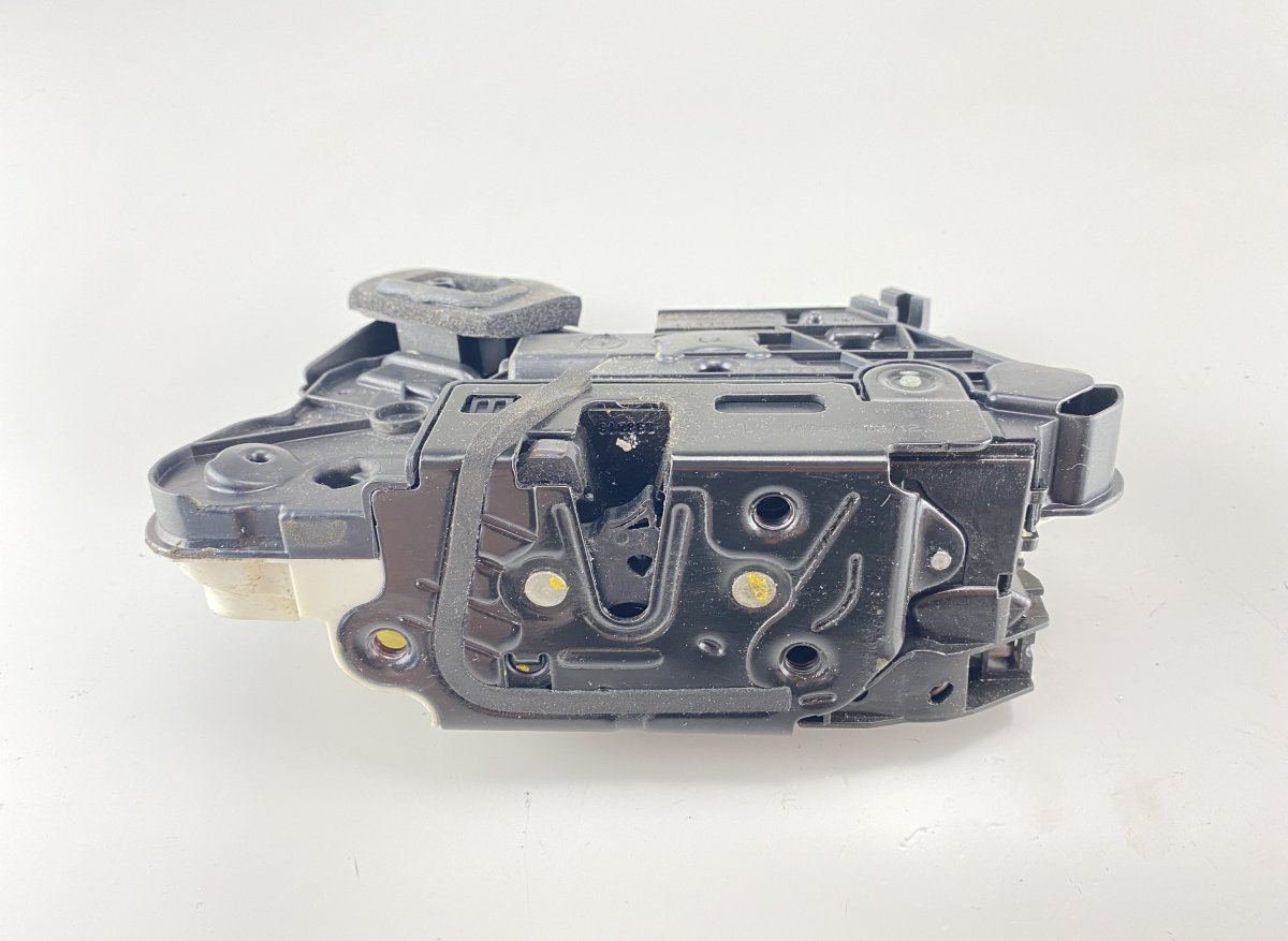 Volkswagen Polo Door Lock Front Left